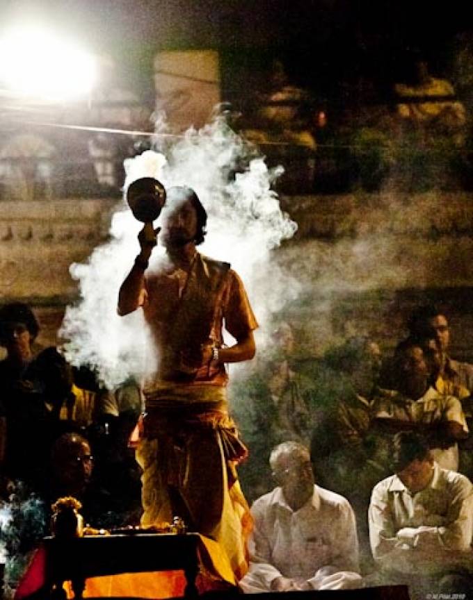 Modlitební obřad hinduistů - Varanasí